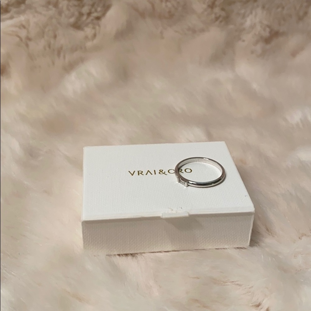 Vrai & Oro Baguette Diamond Ring